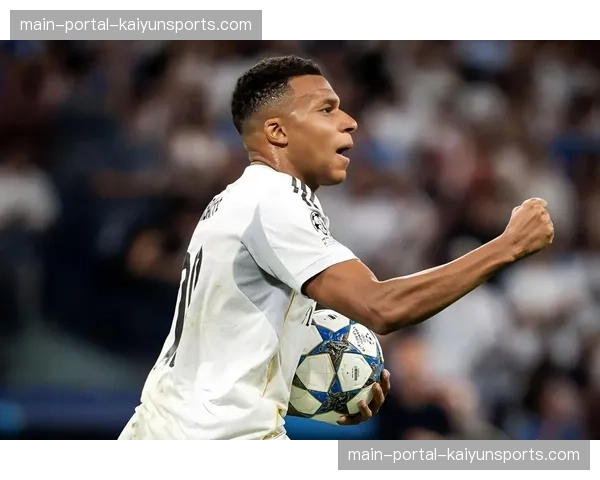 巴黎圣日耳曼发布联赛关键战大名单，姆巴佩在列