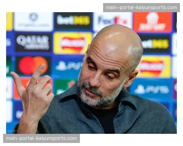 天王山之战终场哨响，瓜迪奥拉与阿尔特塔师徒拥抱致意